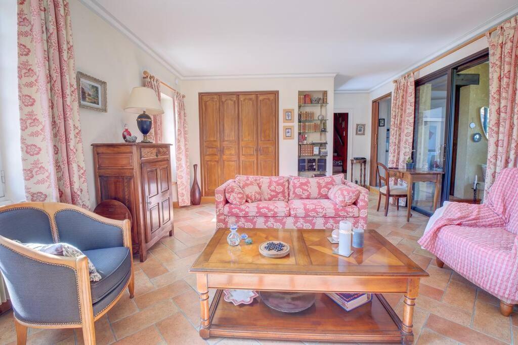 Bois Et Chiffons Famille Et Confort Siorac-en-Périgord Esterno foto